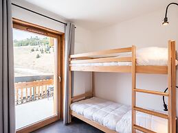 Chalet in Auris-en-oisans With Balcony Views