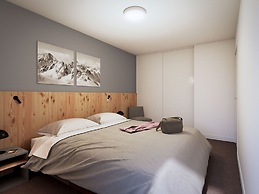 Chalet in Auris-en-oisans With Balcony Views