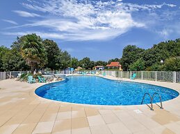 Gite le Chene Vert in a Holiday Park