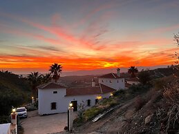 Torre del Mar Hillside Villa