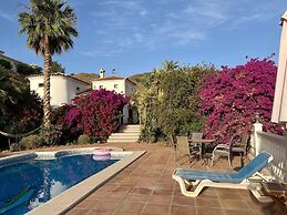 Torre del Mar Hillside Villa