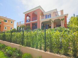 Apartment in Provence With Pool & Golf