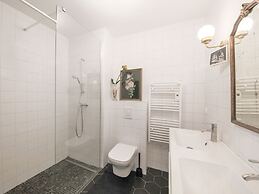Apartment in Provence With Pool & Golf