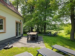 Spacious Stay With Sauna