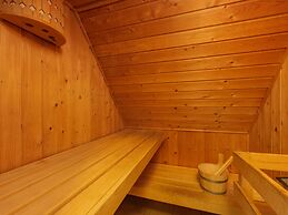 Spacious Stay With Sauna