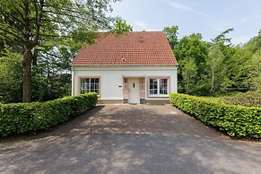 Spacious Stay With Sauna