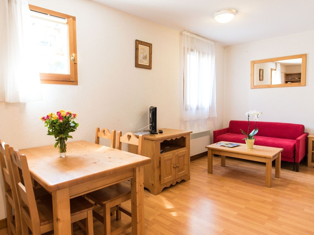 Charming Giez Apartment