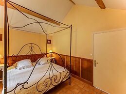 Holiday Home in a Park in Raizeux With Terrace