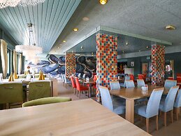 Nice Chalet With Beach at 600 m