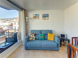 Elegant Apartment With Terrace