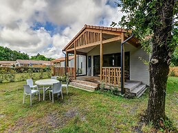 Secluded Chalet in Hourtin With Swimming Pool