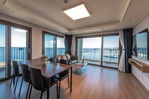 More Than Sokcho Lighthouse Branch