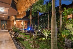 Maru Fortuna Villa by Moria