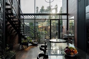 Black Rock Villas