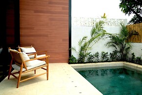 Black Rock Villas