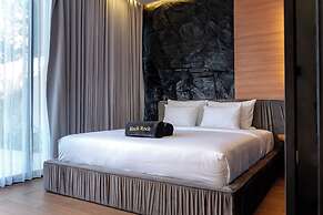 Black Rock Villas