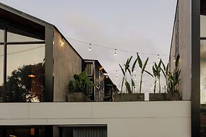 Black Rock Villas