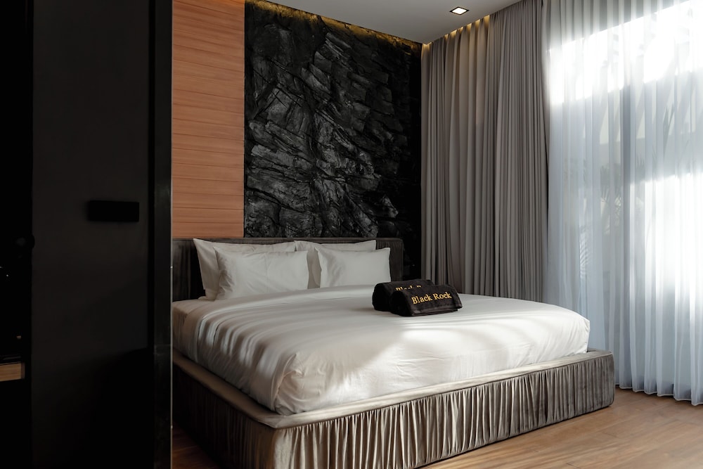 Black Rock Villas