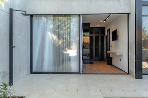 Black Rock Villas