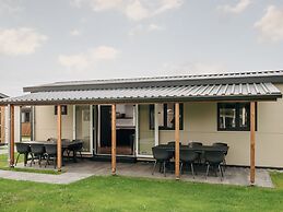 Chalet With Private Jetty