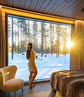 Invisible Forest Lodge
