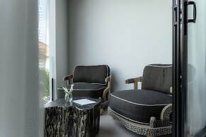 AMO Residences