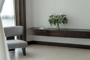 AMO Residences