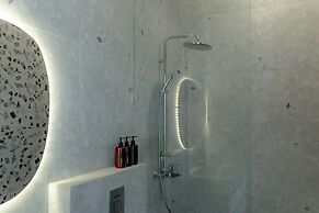 AMO Residences
