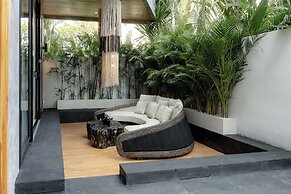 AMO Residences