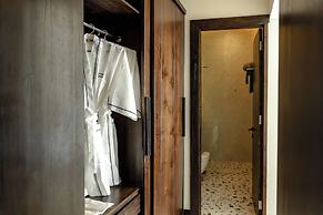AMO Residences