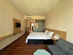 Hotel Happy Here