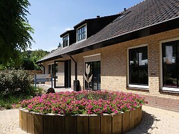 Chalet Near Utrecht With Combimicrowave