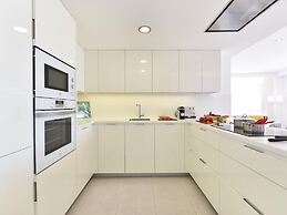 Apartment Mogan With Stunning Beach Views