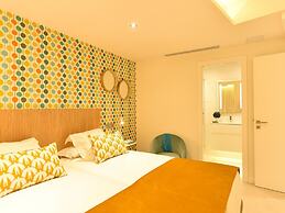 Apartment Mogan With Stunning Beach Views