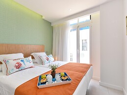 Apartment Mogan With Stunning Beach Views