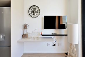 EIGHTY2 ON M - Fluent Serviced Apartments