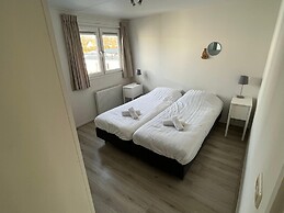 Nice Chalet at 4.5 km. From Rockanje