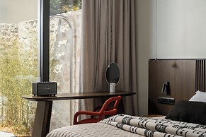 Dyo Beach Suites