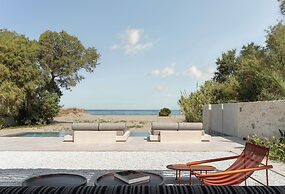 Dyo Beach Suites