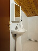 Sundial Lodge