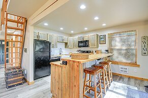 Port Orchard Lakefront Cabin w/ Fire Pit & Grill!