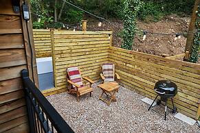 Wildwood Quarry Cabin - Pet Friendly - Sleeps 3/4