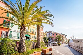 Merlo D - town center & private parking