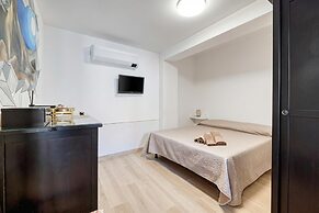 Merlo D - town center & private parking