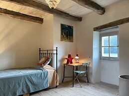 Historic Mansion by River Cenevieres