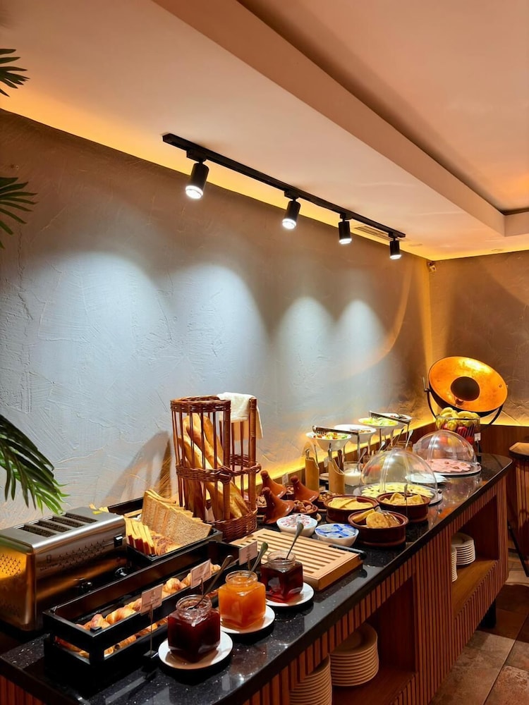 AS PREMIUM BY SOHO HOTELS