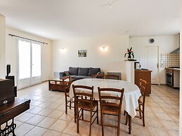 Spacious Holiday Home in Aigues Vives
