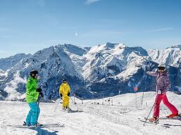 Chalet Apartment in Auris With Scenic Views