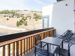 Chalet Apartment in Auris With Scenic Views