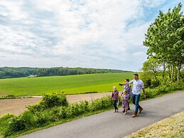Comfortable Glamping Tent With Wifi in Limburg